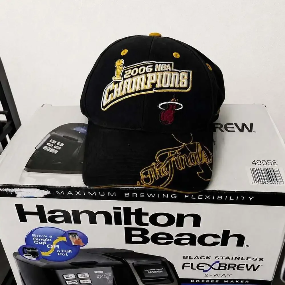 Reebok 2006 Miami Heat NBA Champions Finals Adjustable Hat Cap